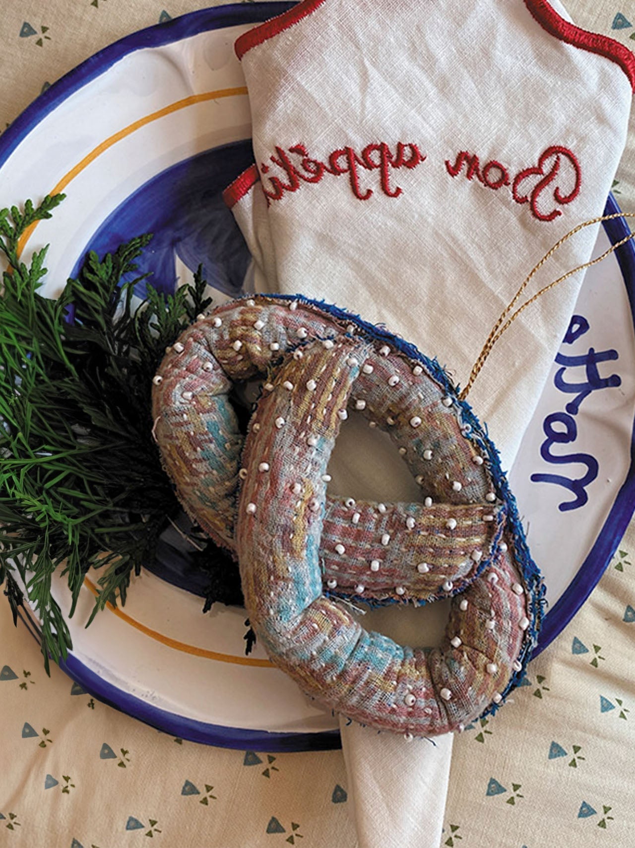 Pretzel Kantha Ornament - Udsalg