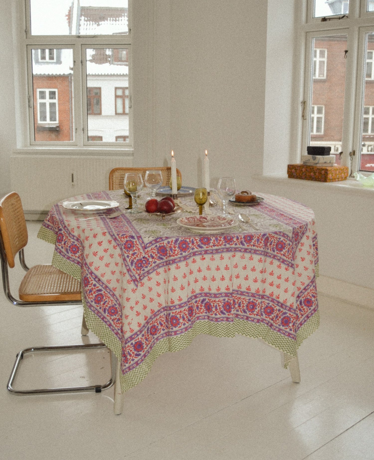 Noor Tablecloth - Purple Flower