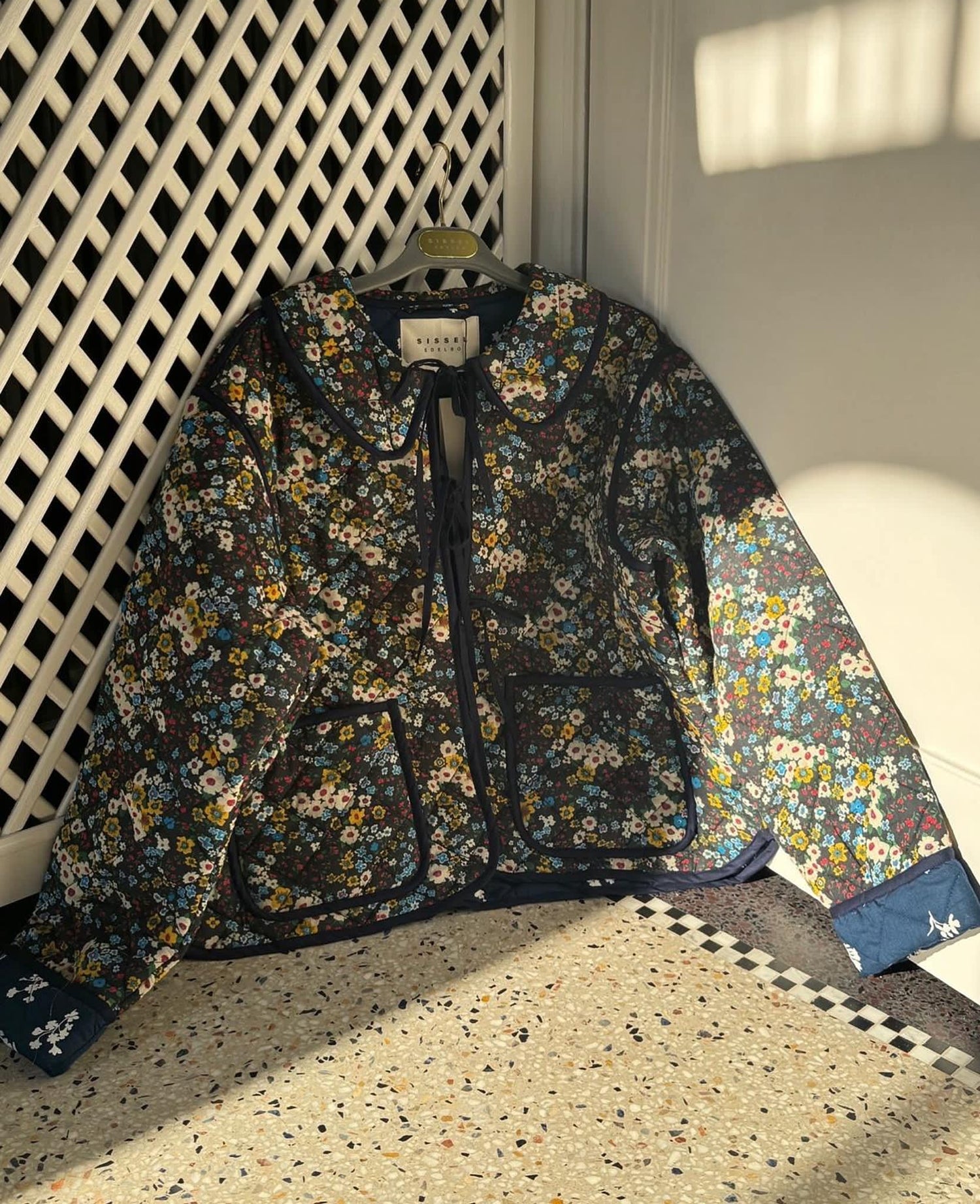 Daniella Jacket - Wine Ditsy