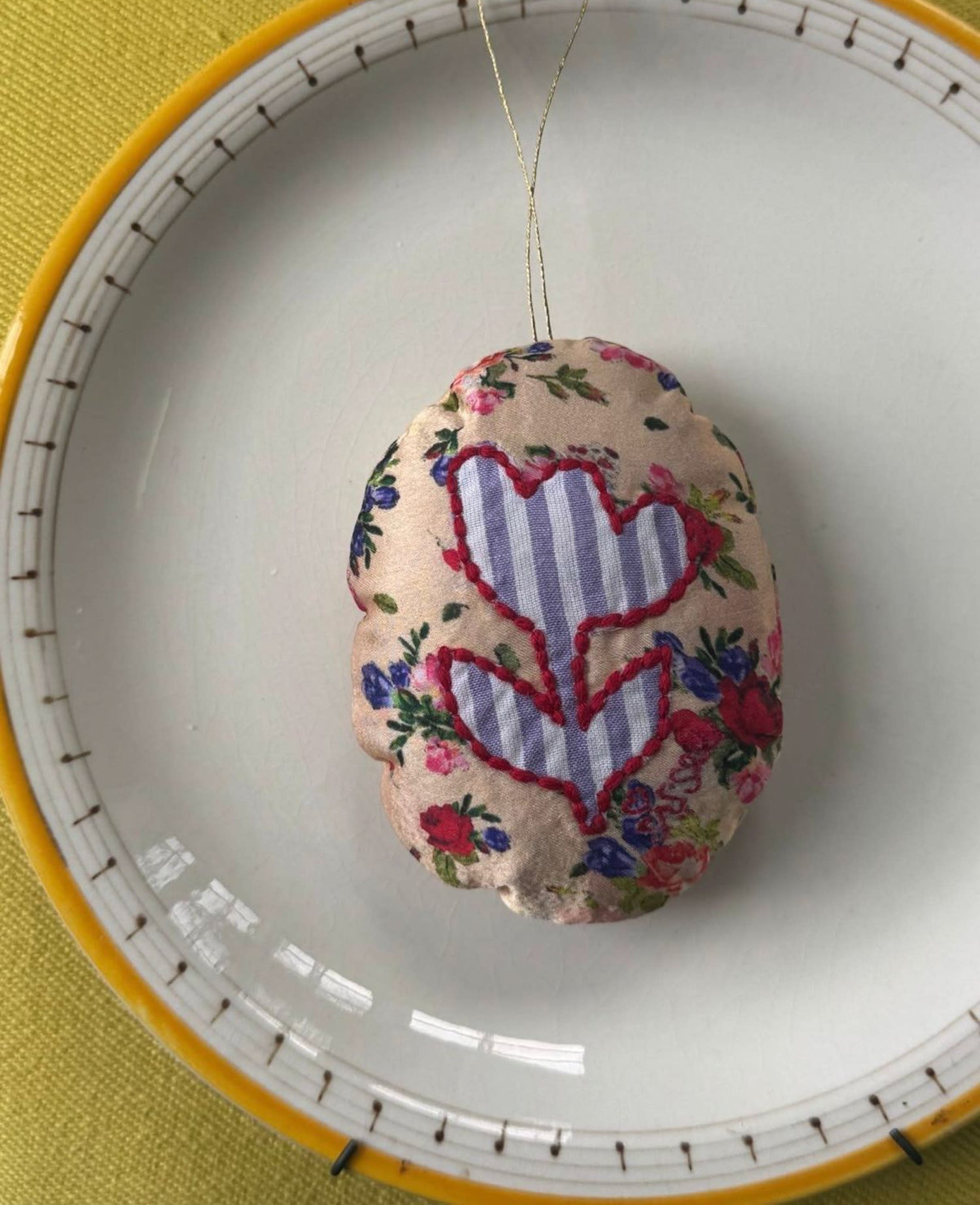 Vera Easter Egg Ornament - Golden Floral