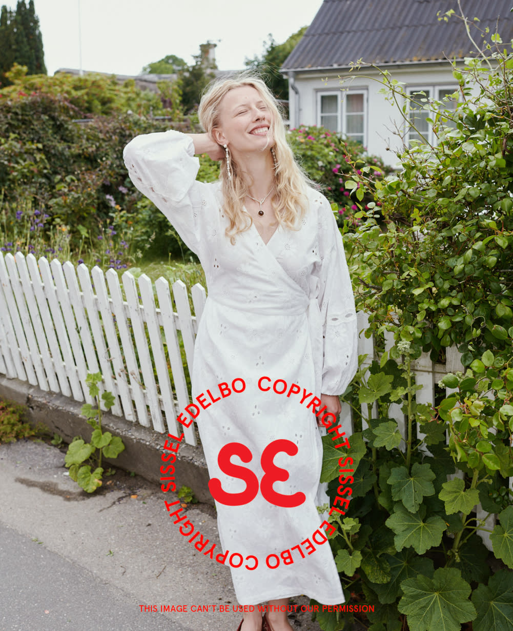 Leandra Dress - White Flower
