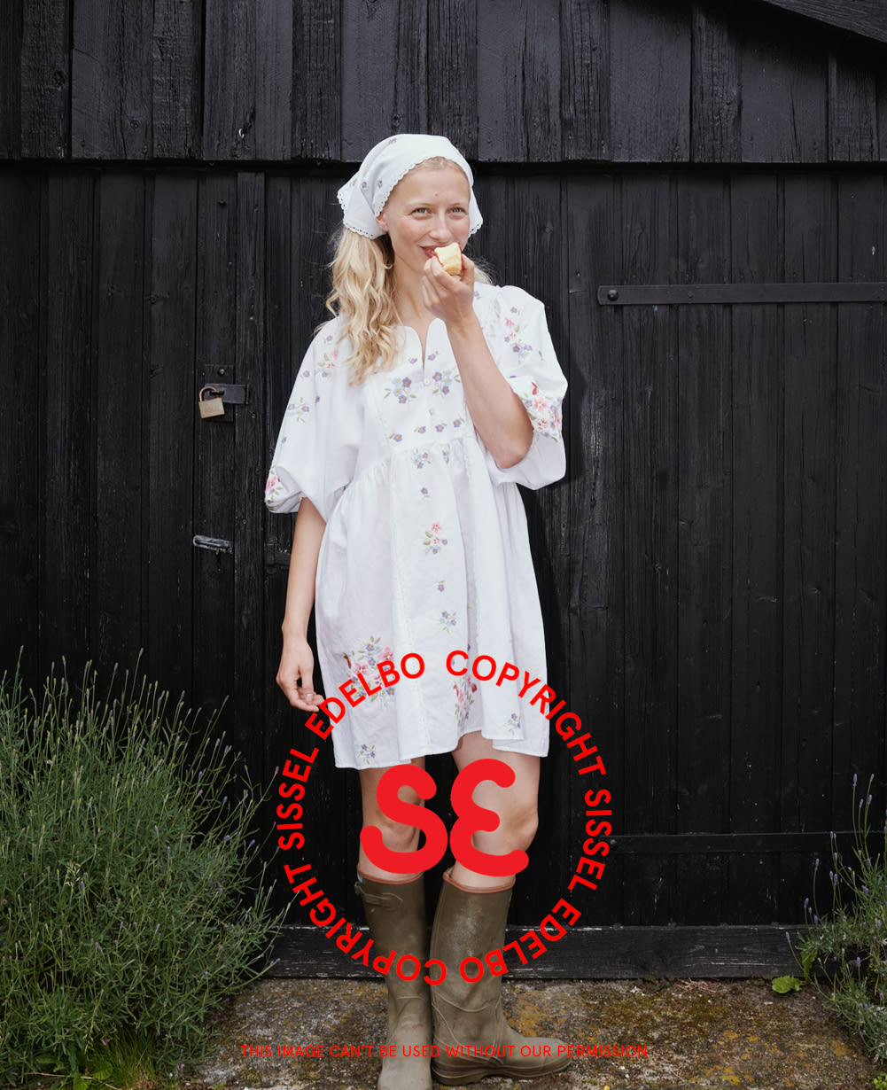 Bellisima Dress - White Floral