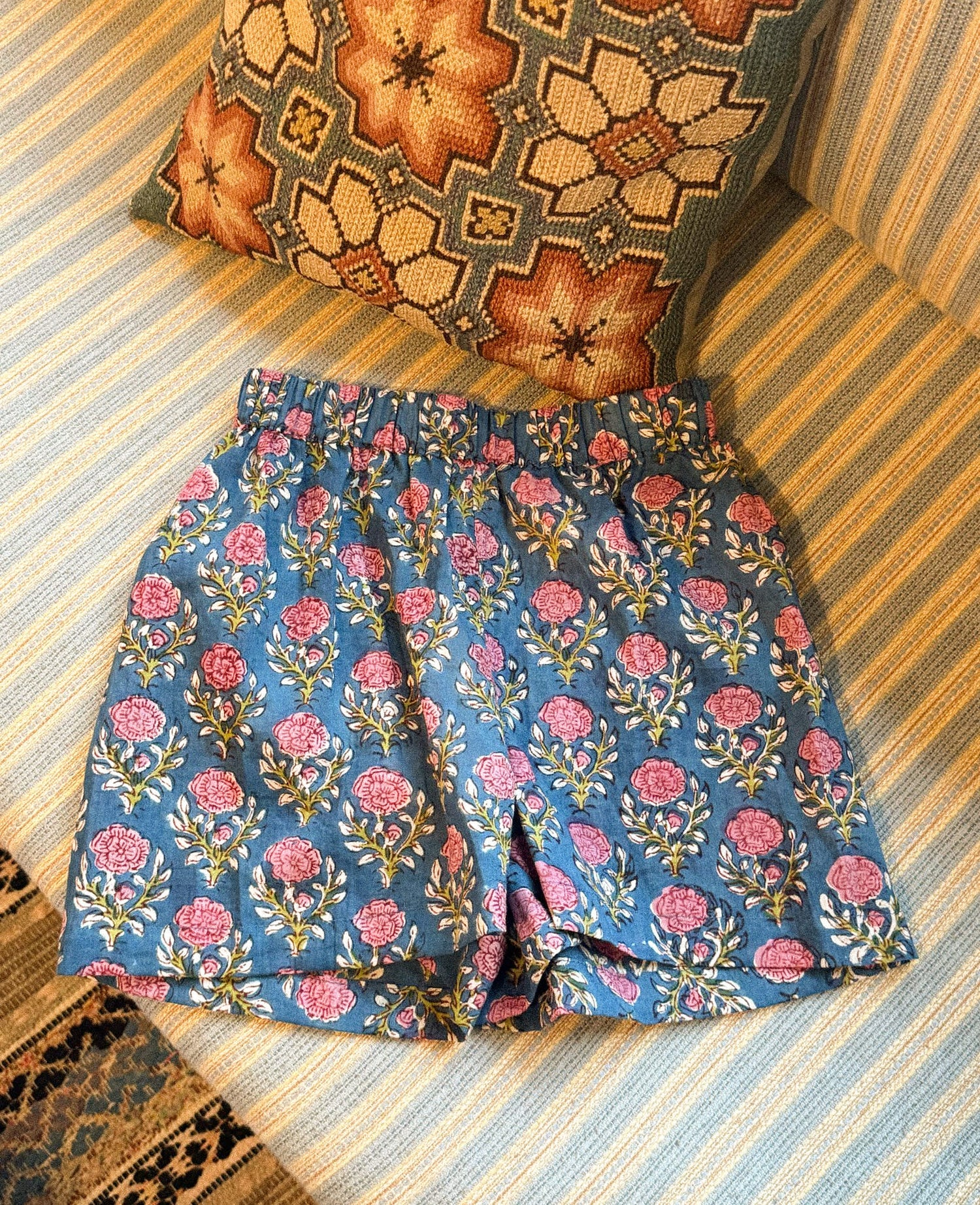 Elisa MINI Shorts - Pink Flowers