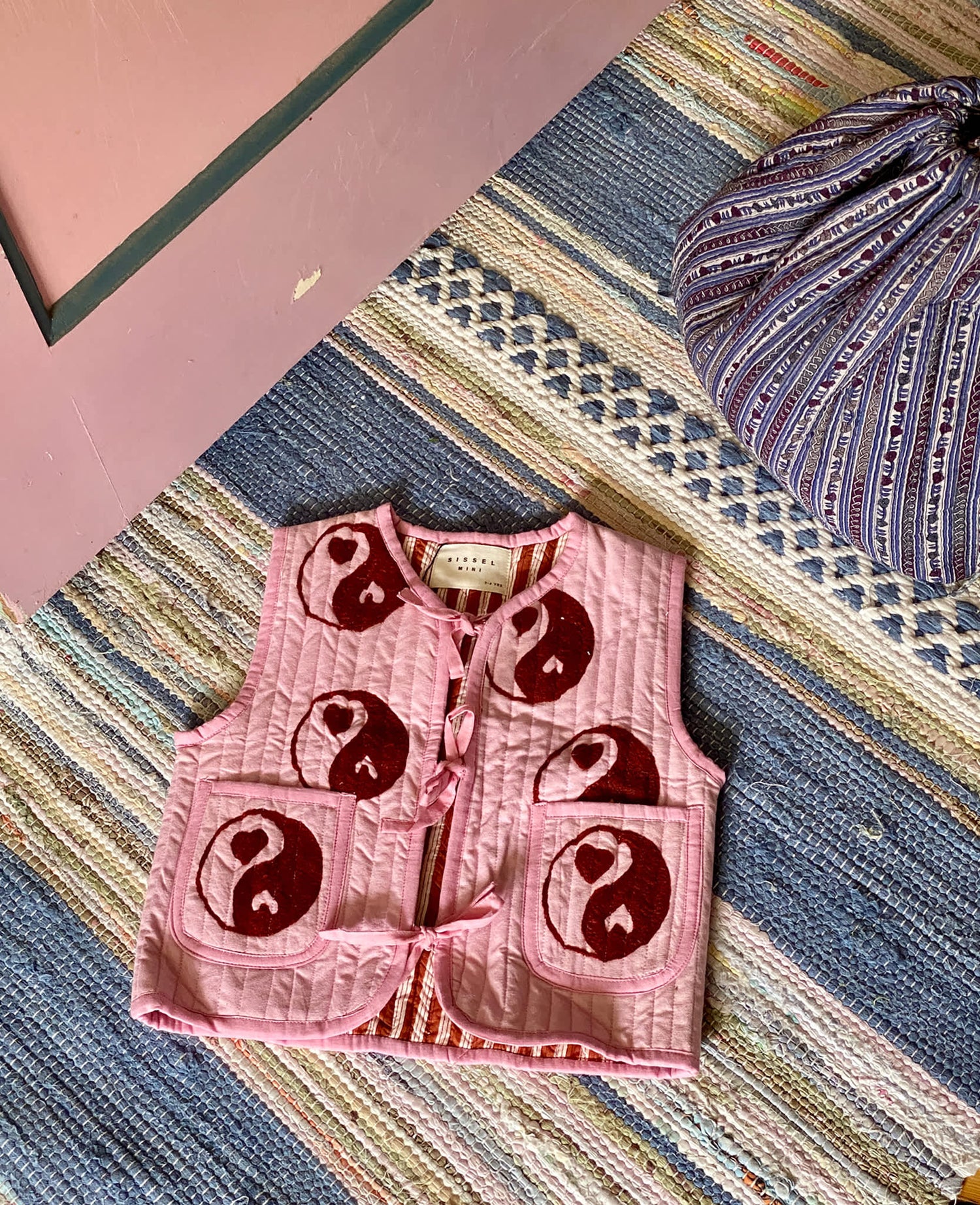 Honey MINI Vest - Yin & Yang Pink