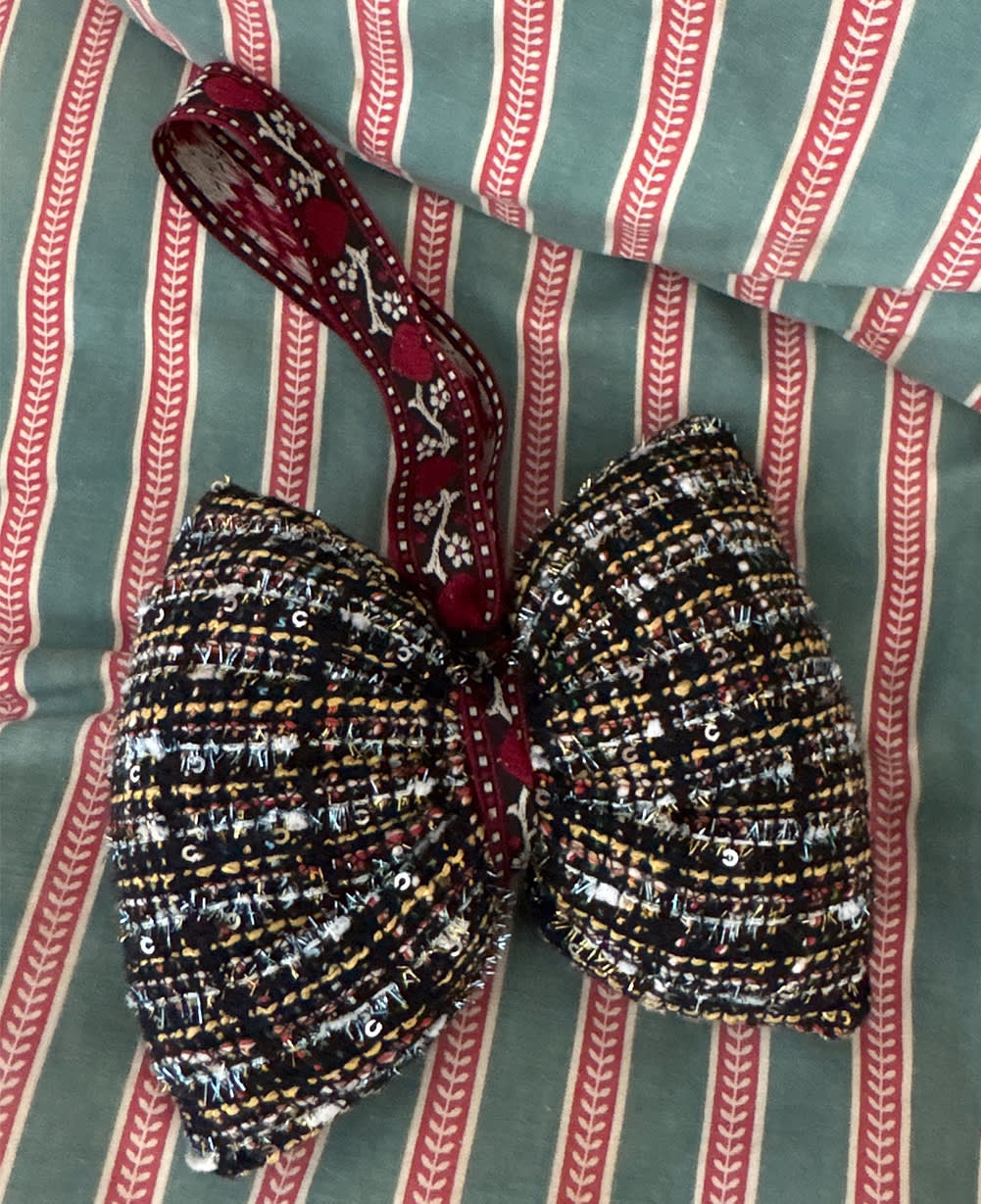 Boucle Bow Ornament - Black