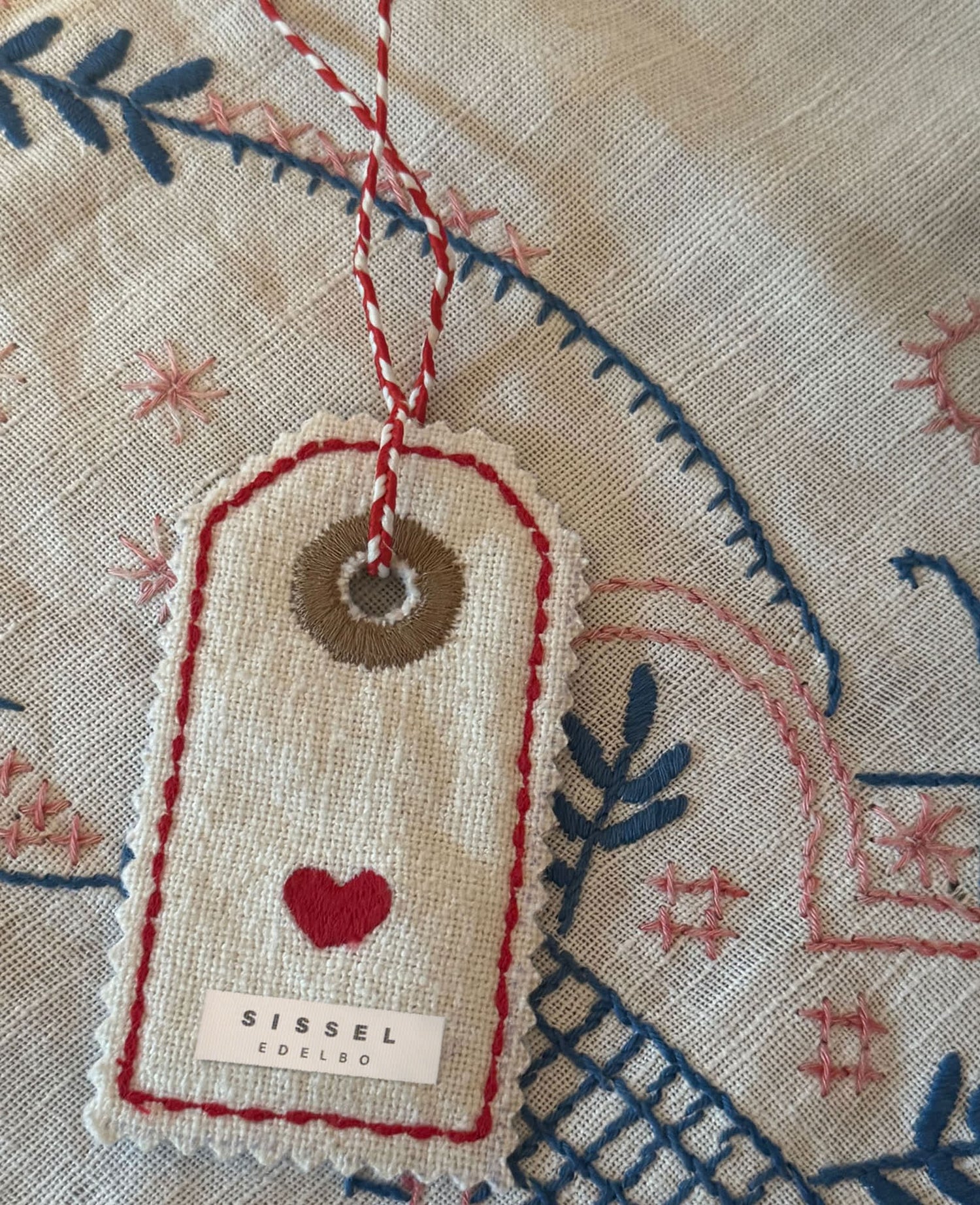 Manilla Tag Ornament - Snow