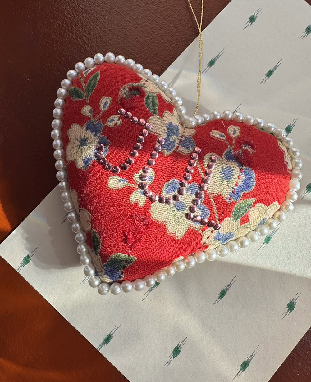 Pearl of Hearts Ornament - Red Floral