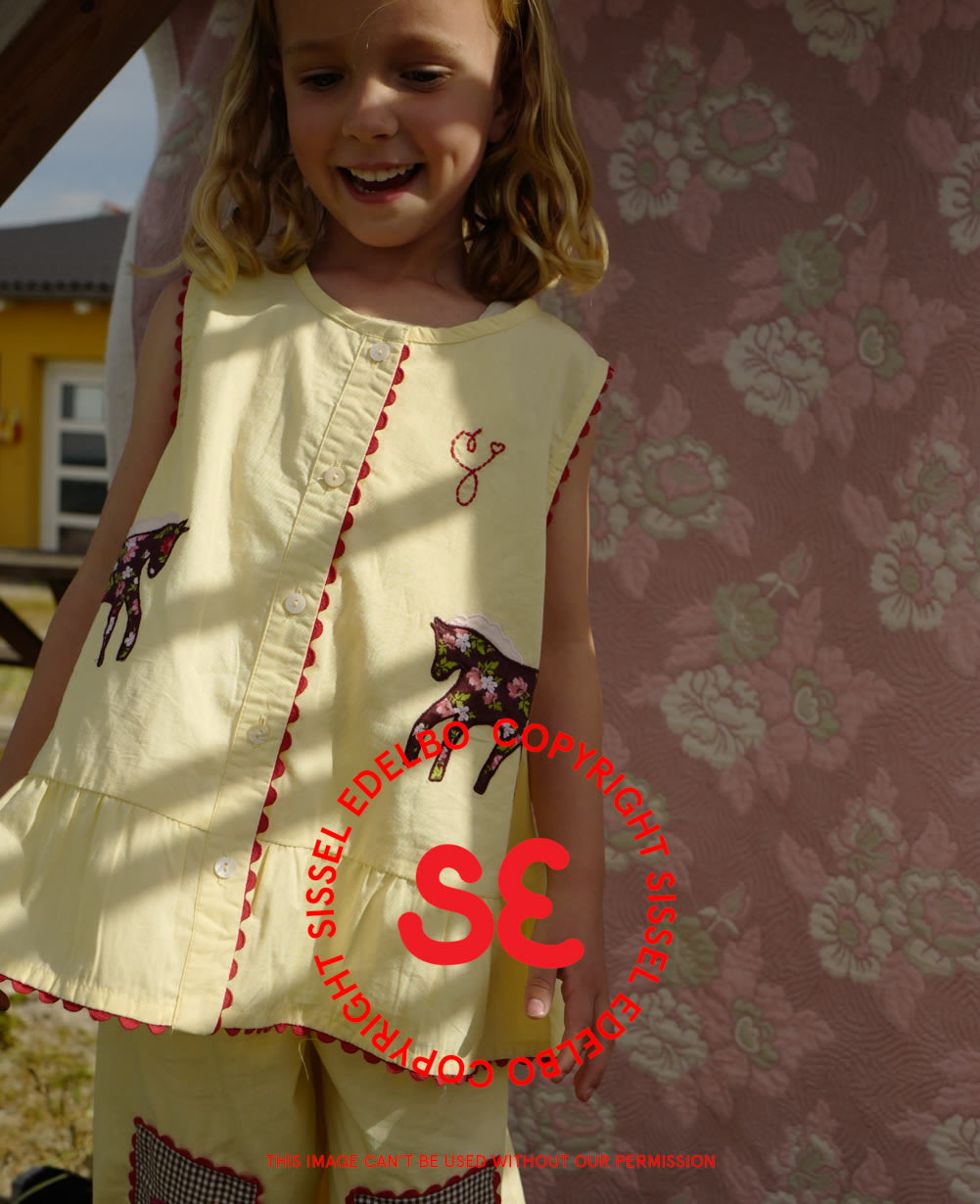 Peony MINI Top - Yellow Applique