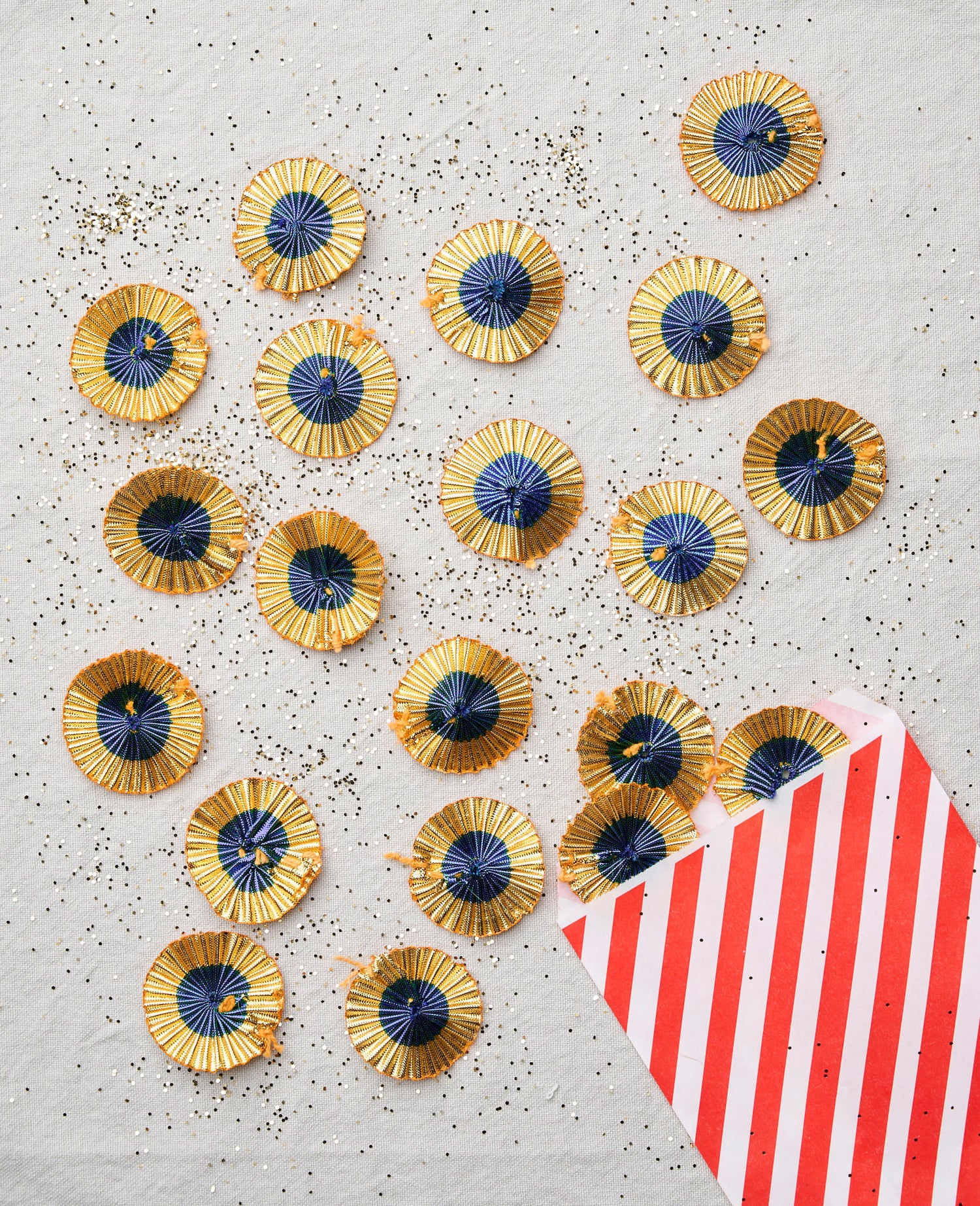 Metallic Celebration Rosettes 20 pc - Aurum Blue
