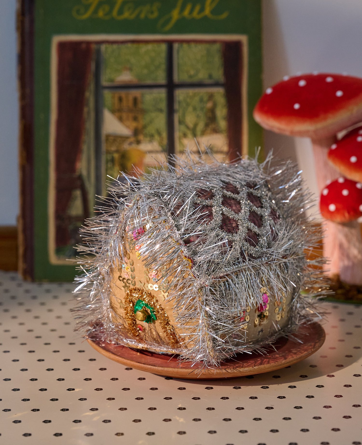 Gingerbread House - MEDIUM - No. 167