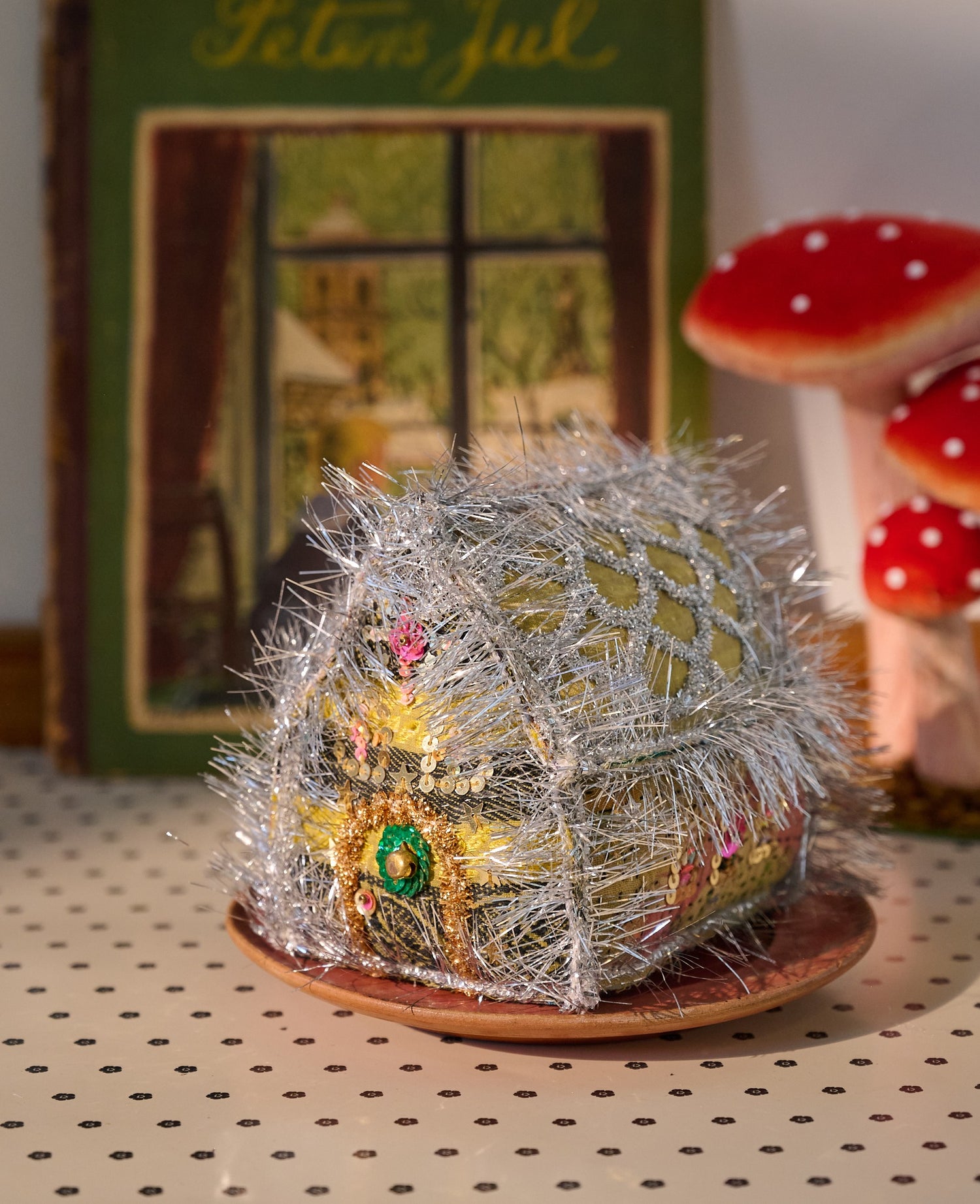 Gingerbread House - MEDIUM - No. 213