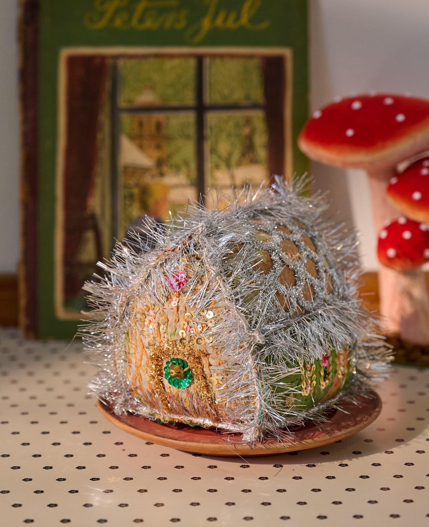 Gingerbread House - MEDIUM - No. 220