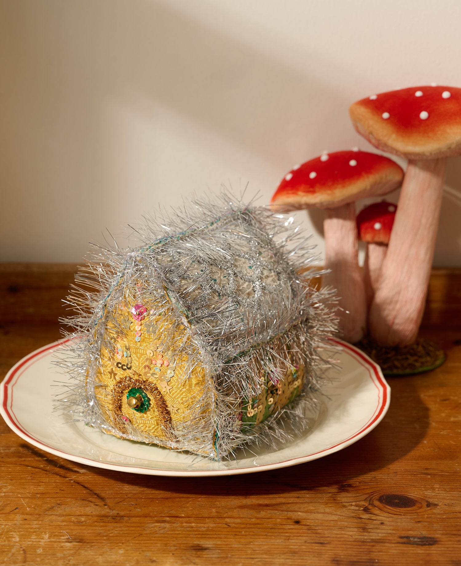 Gingerbread House - MEDIUM - No. 389