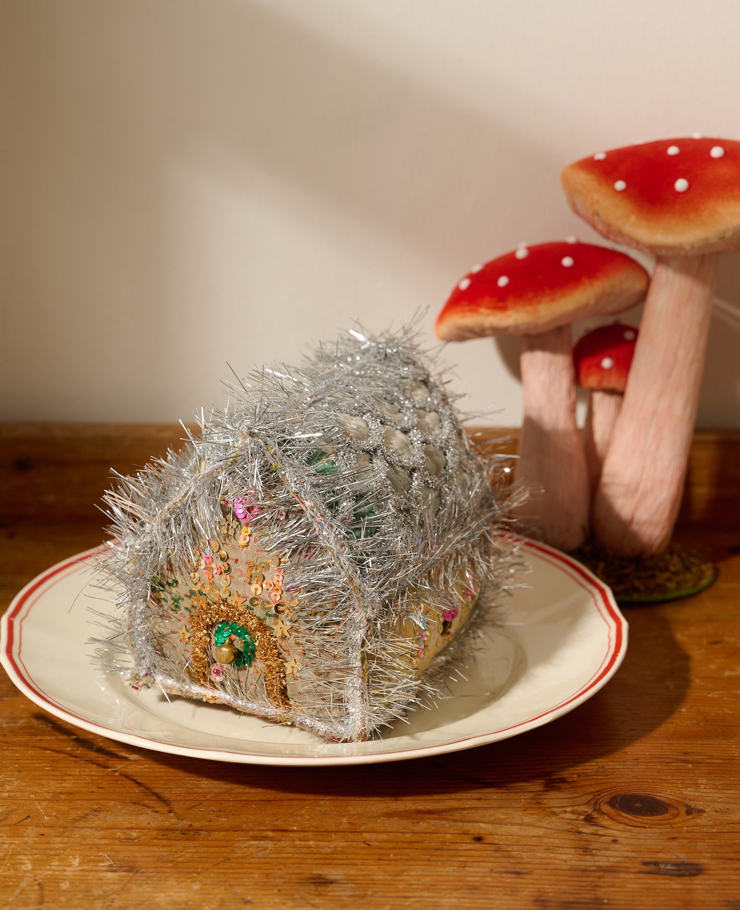 Gingerbread House - MEDIUM - No. 390