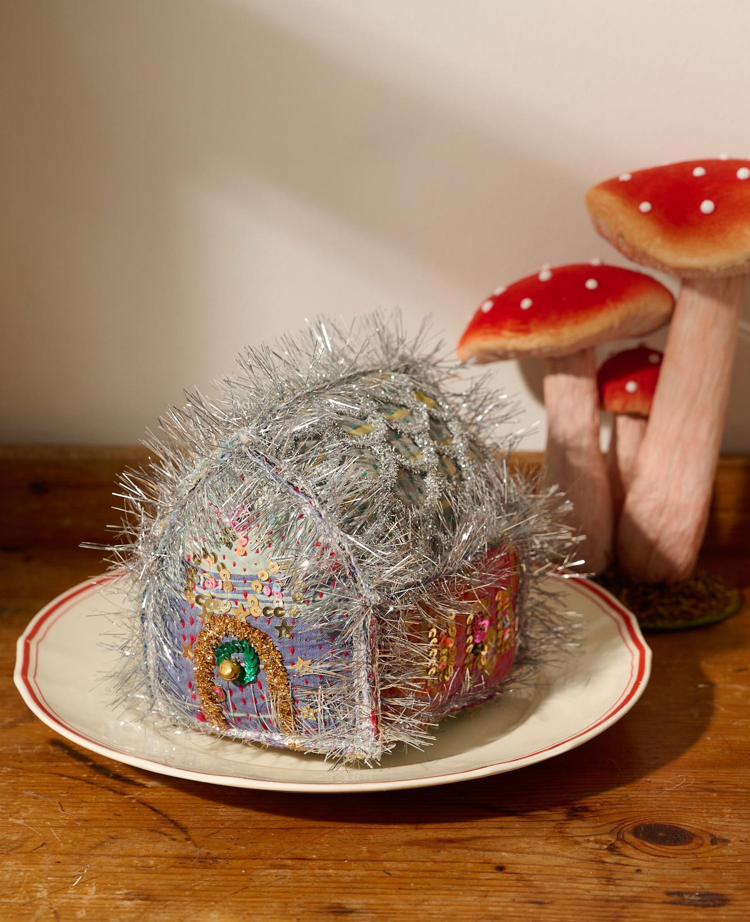 Gingerbread House - MEDIUM - No. 549