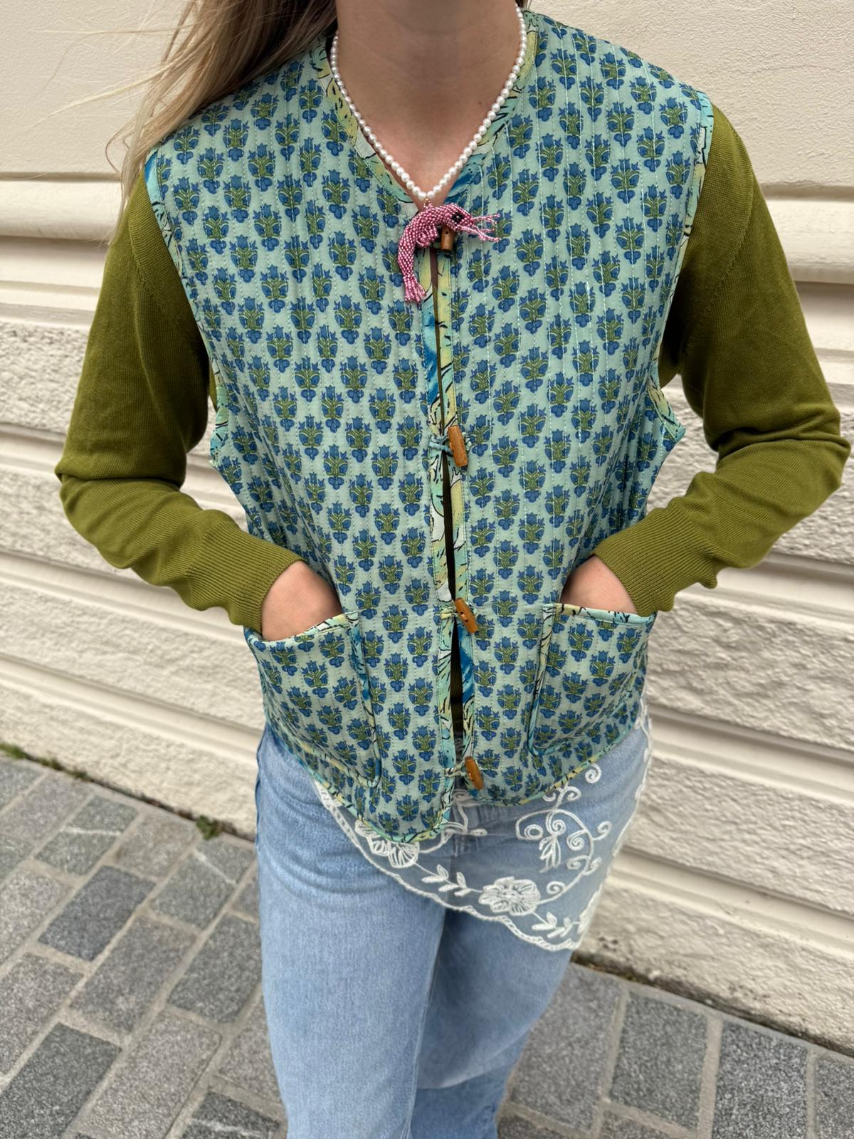 Amalie SILK Vest - No. 164