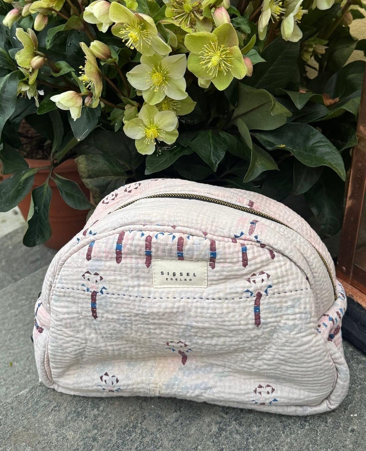 Karla Wash Bag - No. 119