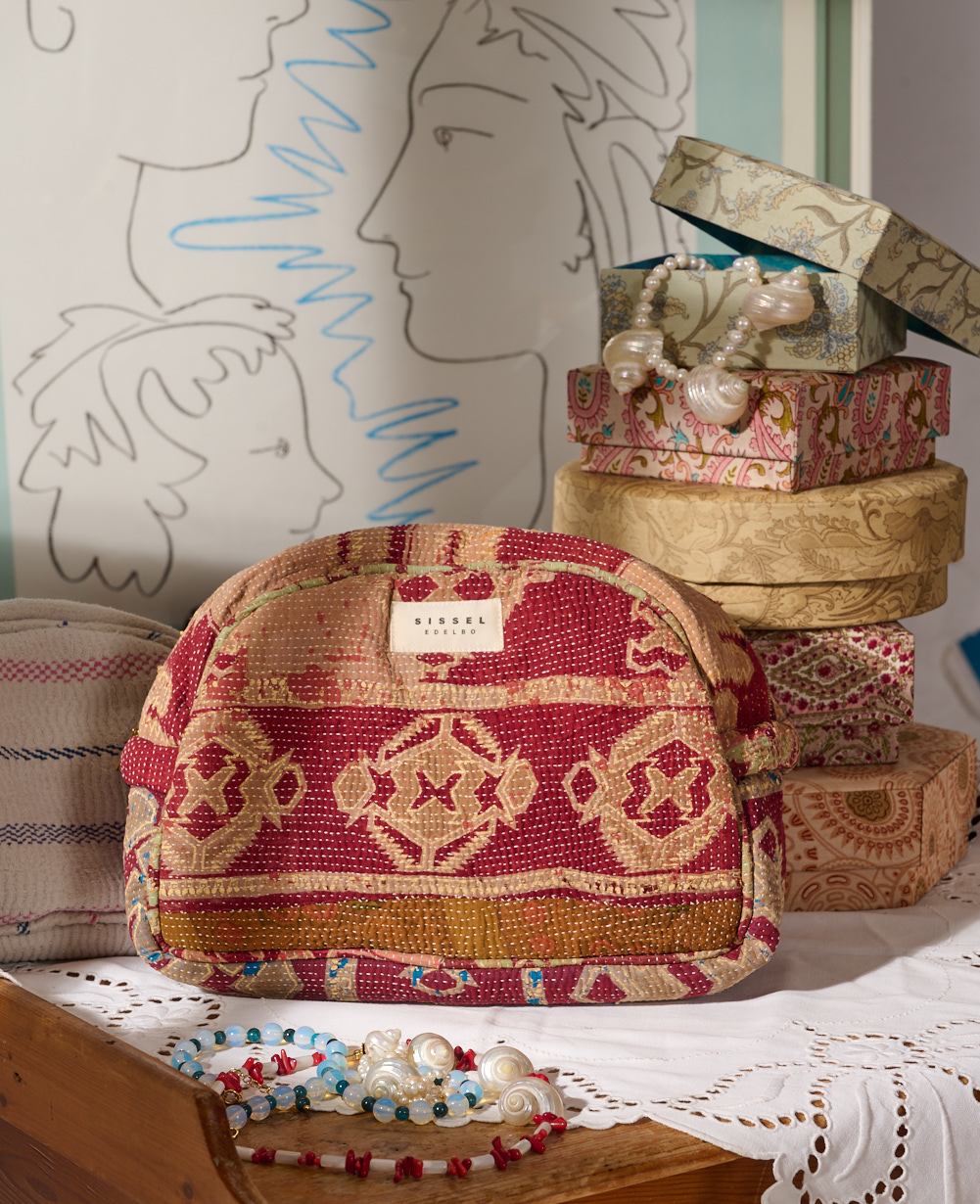 Karla Wash Bag - No. 299
