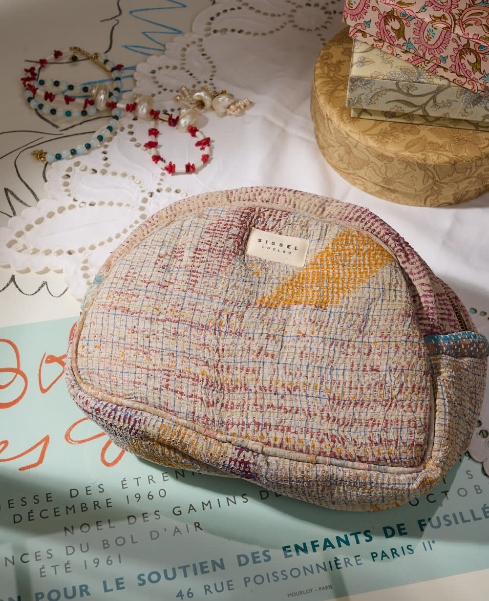 Karla Wash Bag - No. 317