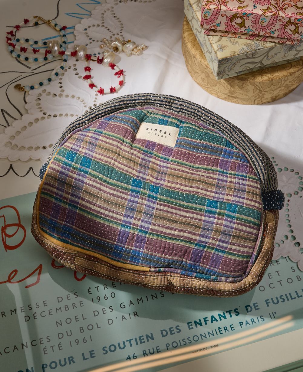Karla Wash Bag - No. 329