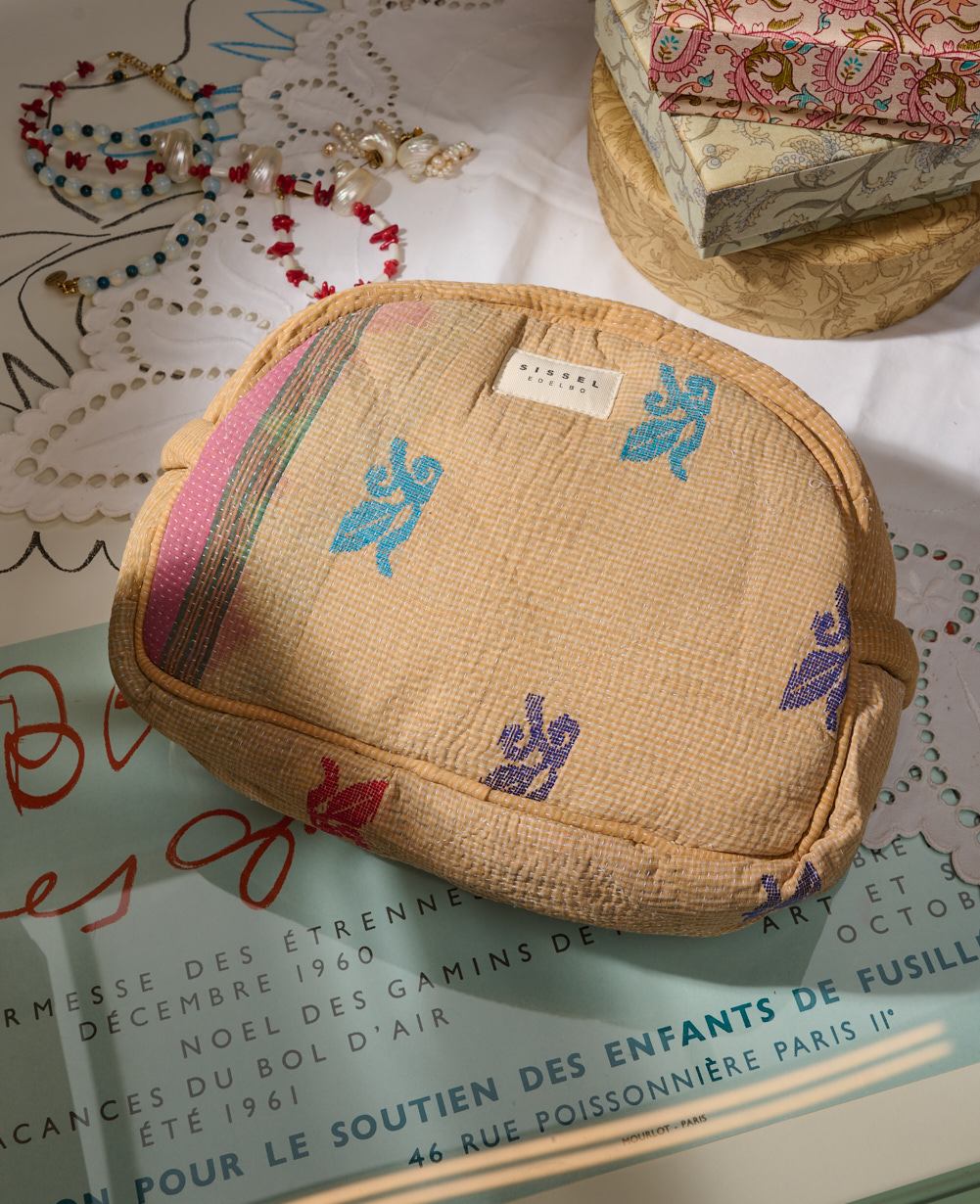 Karla Wash Bag - No. 336