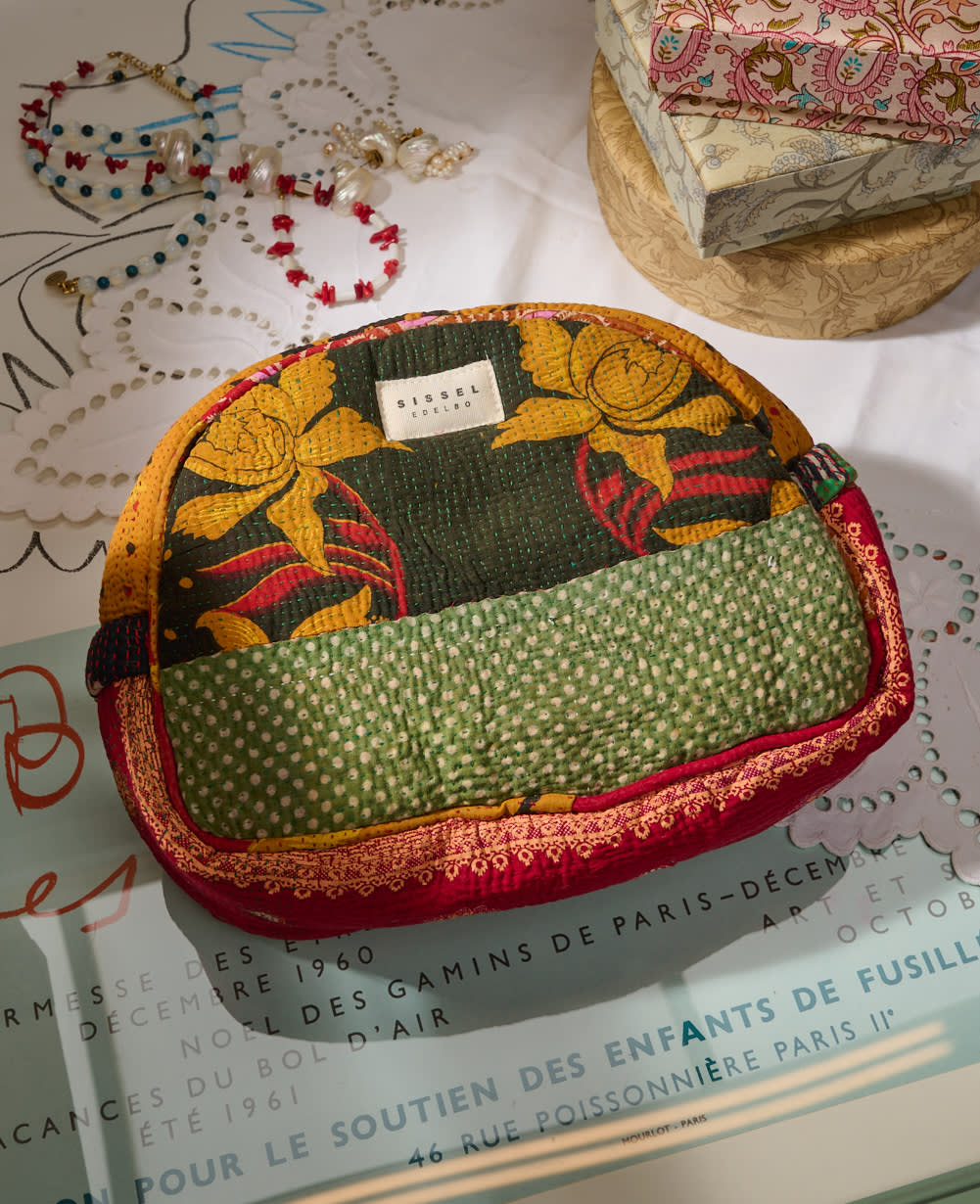 Karla Wash Bag - No. 339