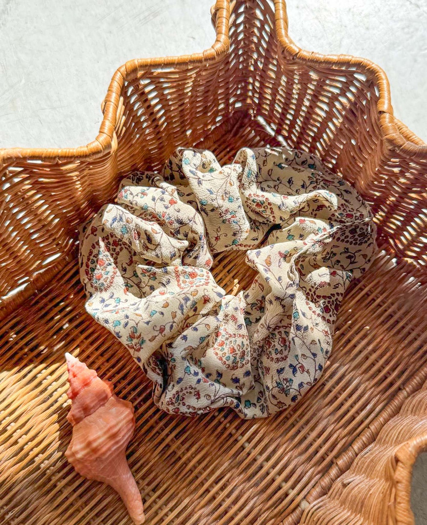 Meadow SILK Scrunchie - No. 63