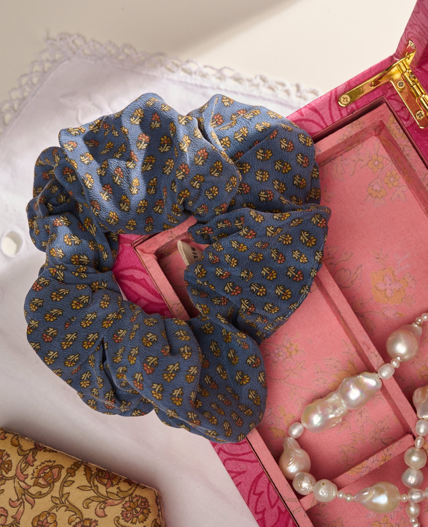 Meadow SILK Scrunchie - No. 67