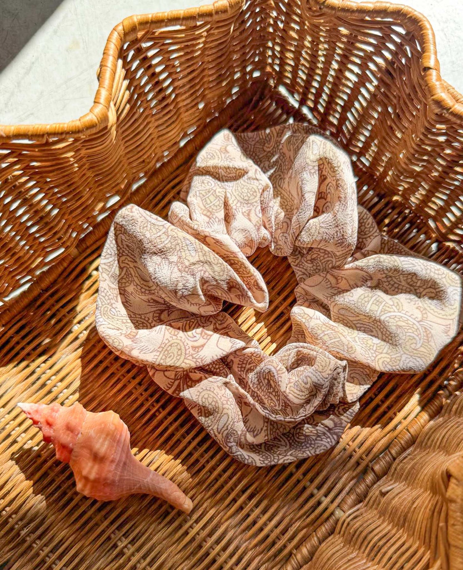 Meadow SILK Scrunchie - No. 88