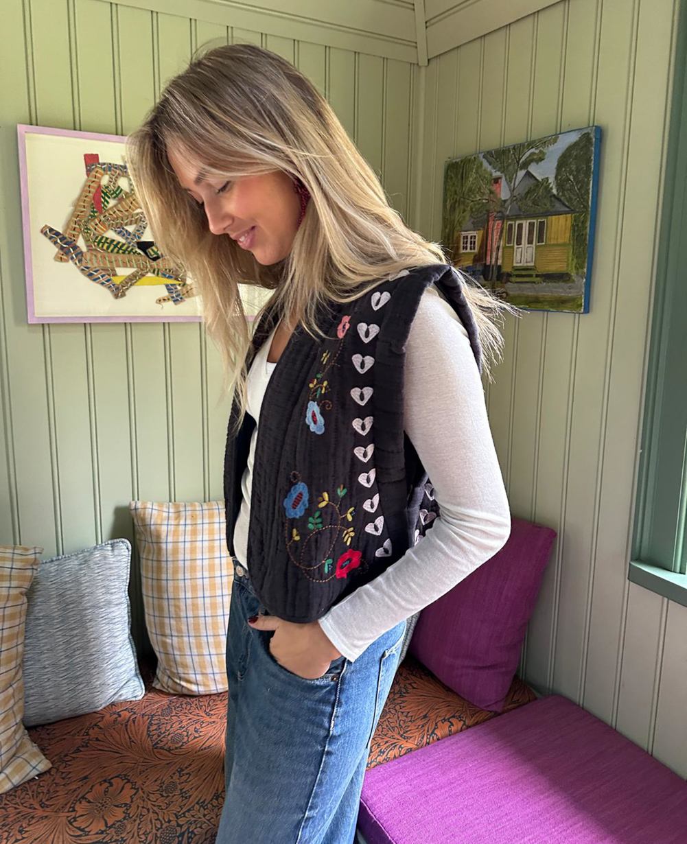 Samira Vest - Almost Black
