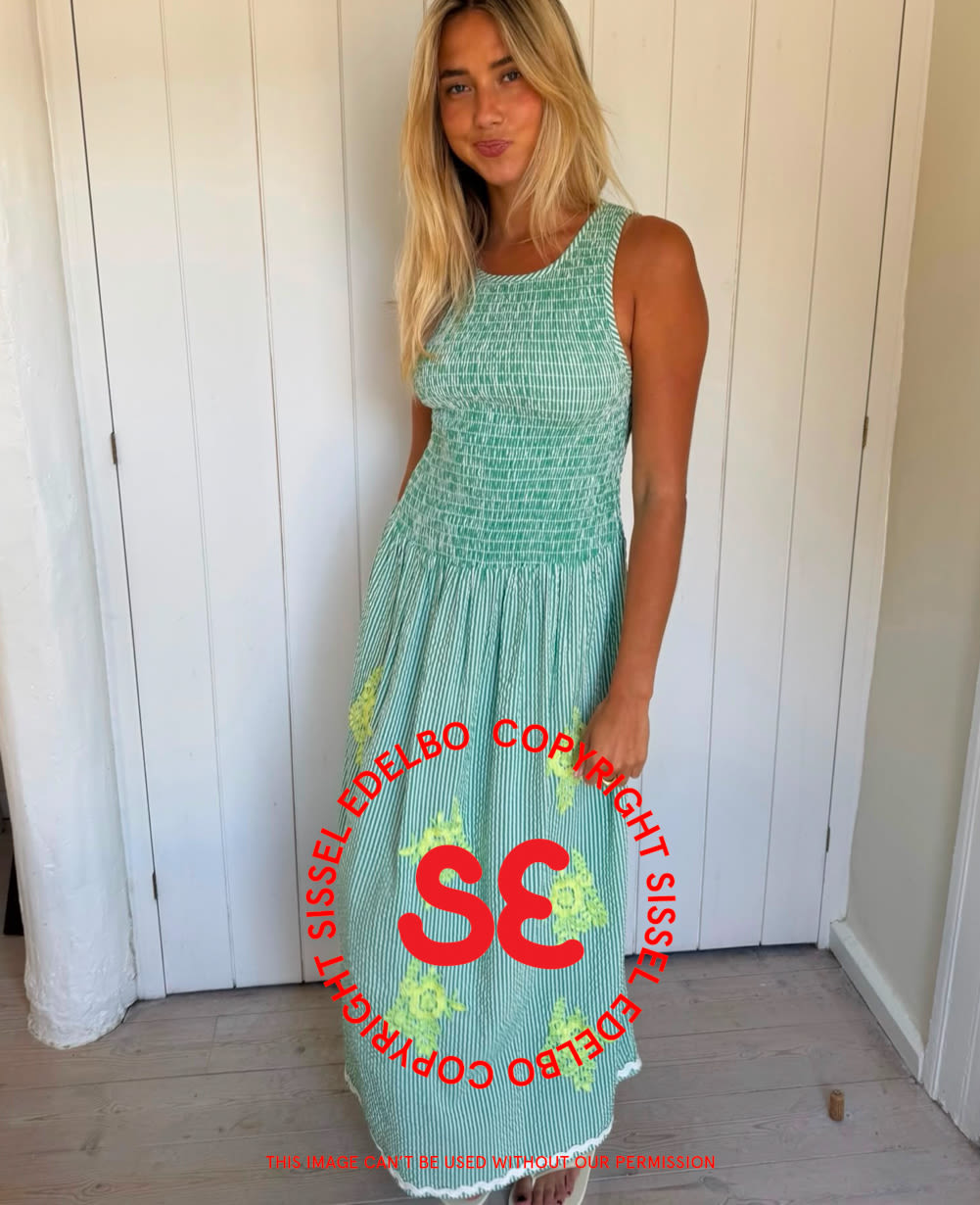 Svea Dress - Green Stripes