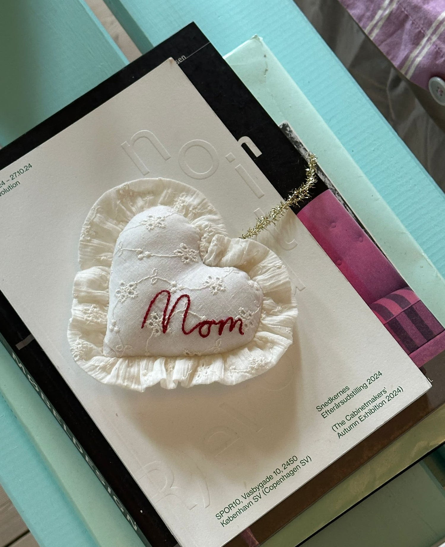 Sweetheart Ornament - Mom