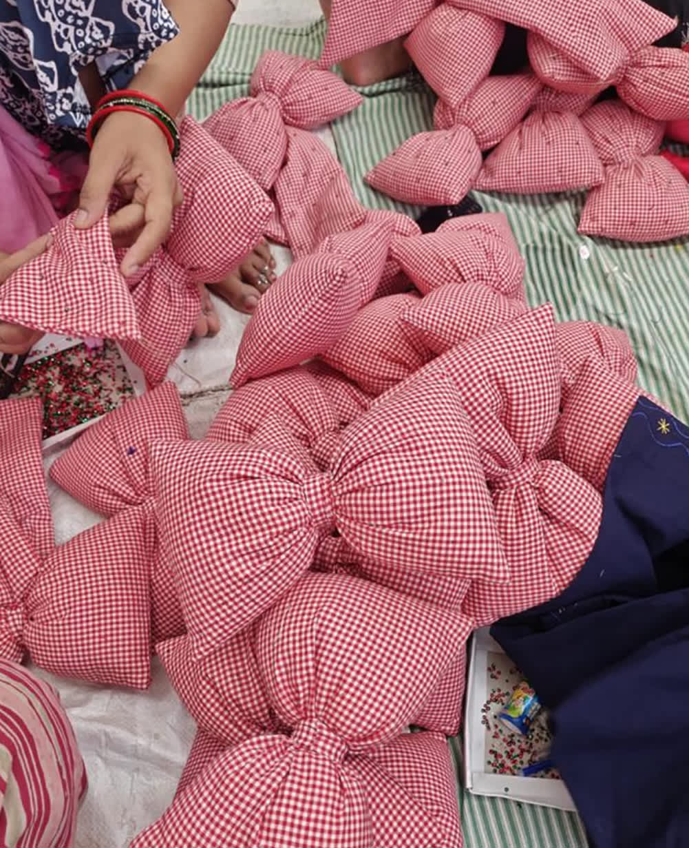 Bow Decoration - Gingham Checks
