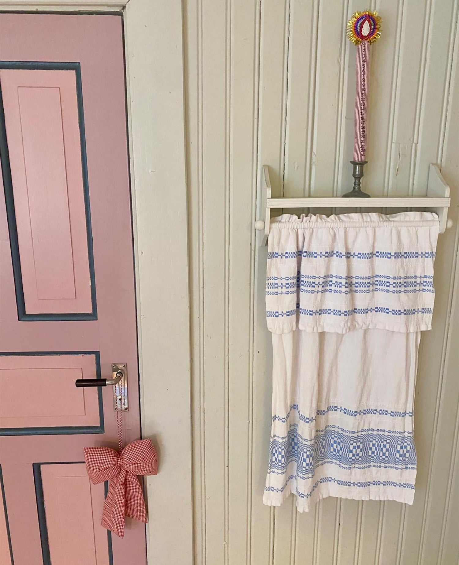 Calendar Light - Candy Stripes